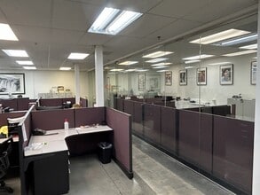 1751 Yeager Ave, La Verne, CA à vendre Photo intérieure- Image 2 de 8