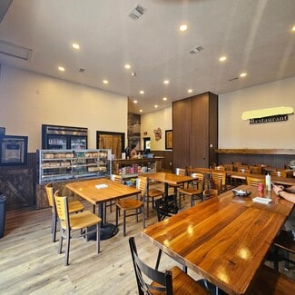 Plus de détails pour 3225 S Jupiter Rd, Garland, TX - Commerce de détail à louer