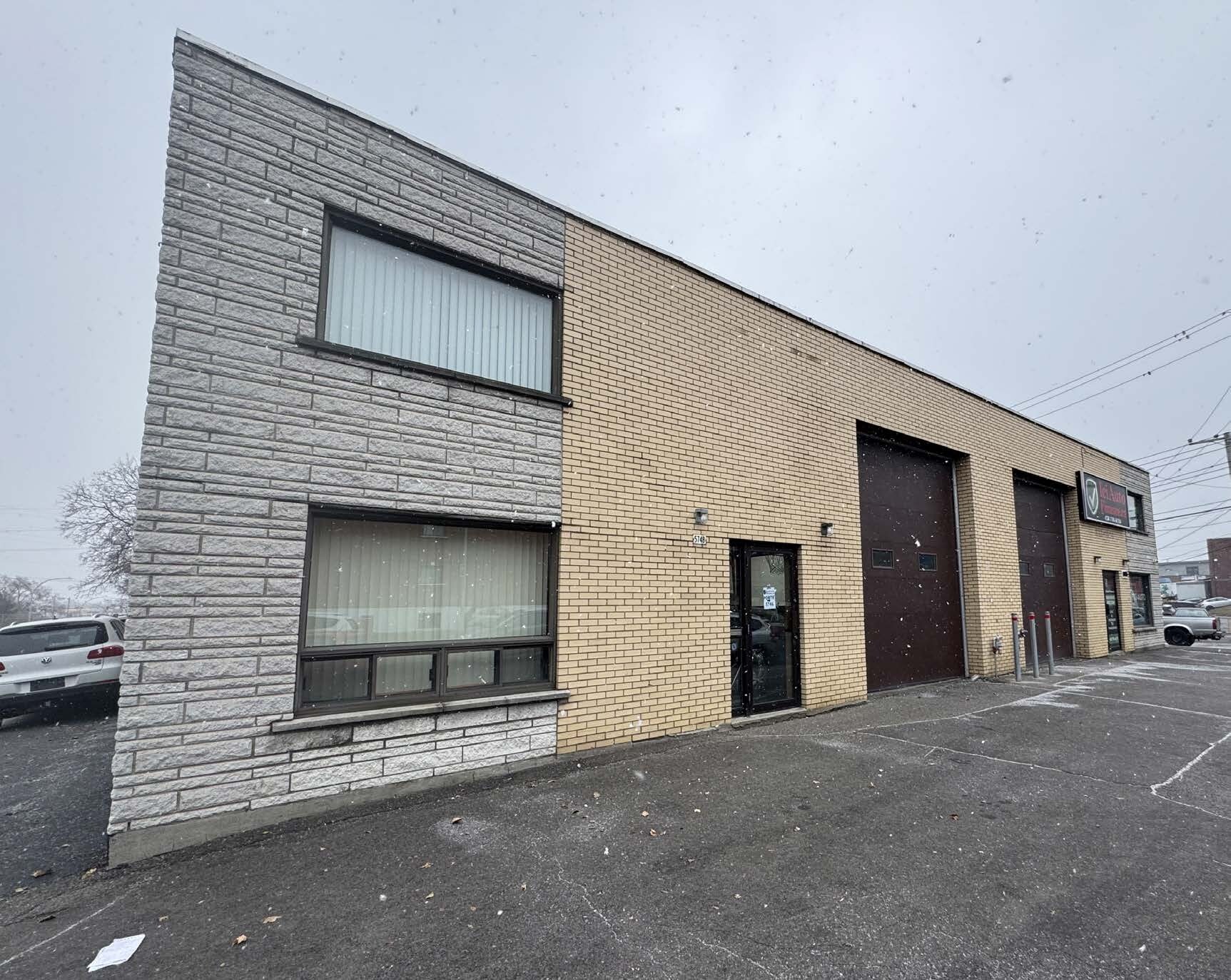 5748 Boul Industriel, Montréal, QC à vendre Photo du bâtiment- Image 1 de 6