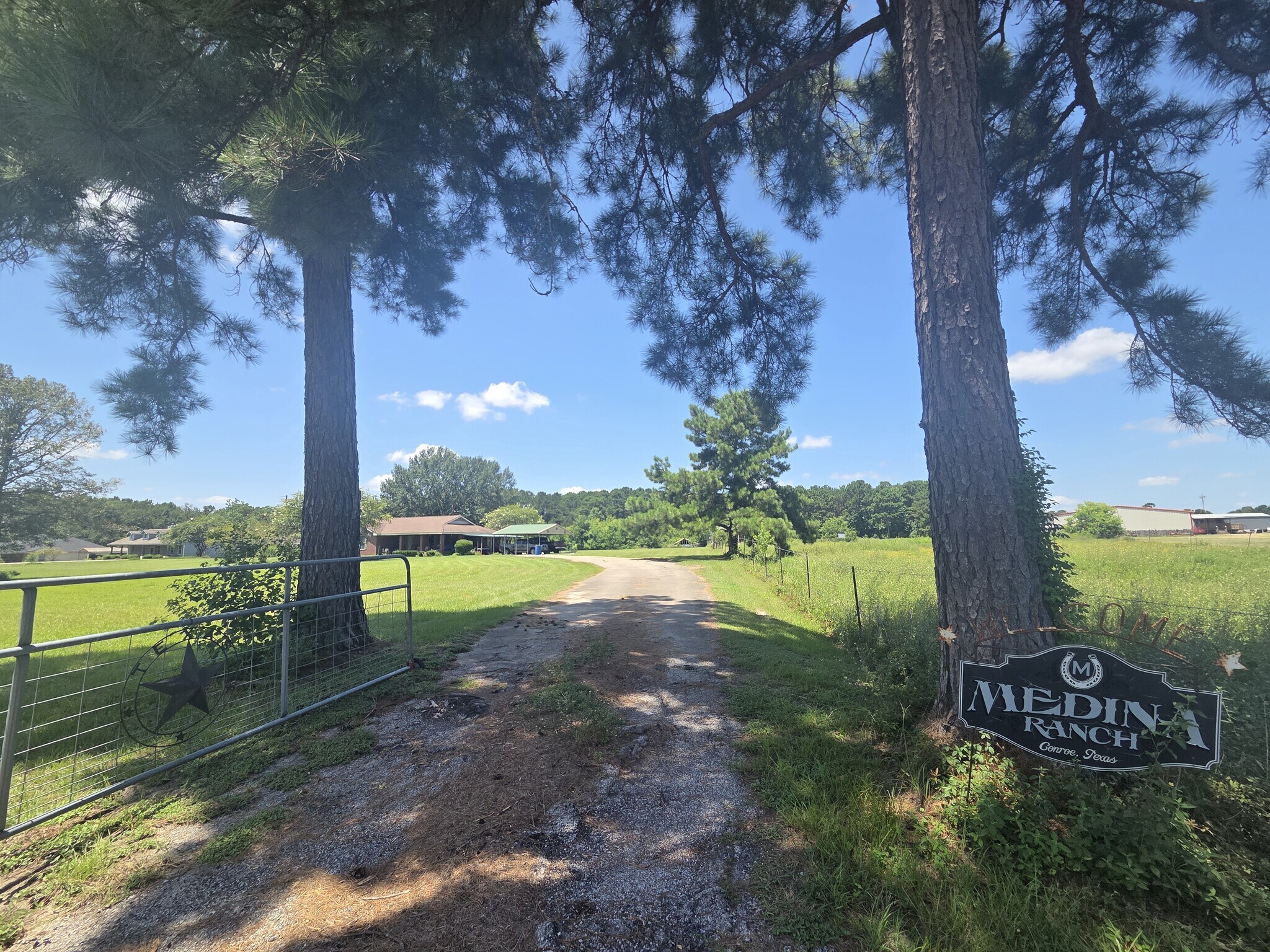 9703 Roda Dr, Conroe, TX for sale Primary Photo- Image 1 of 30