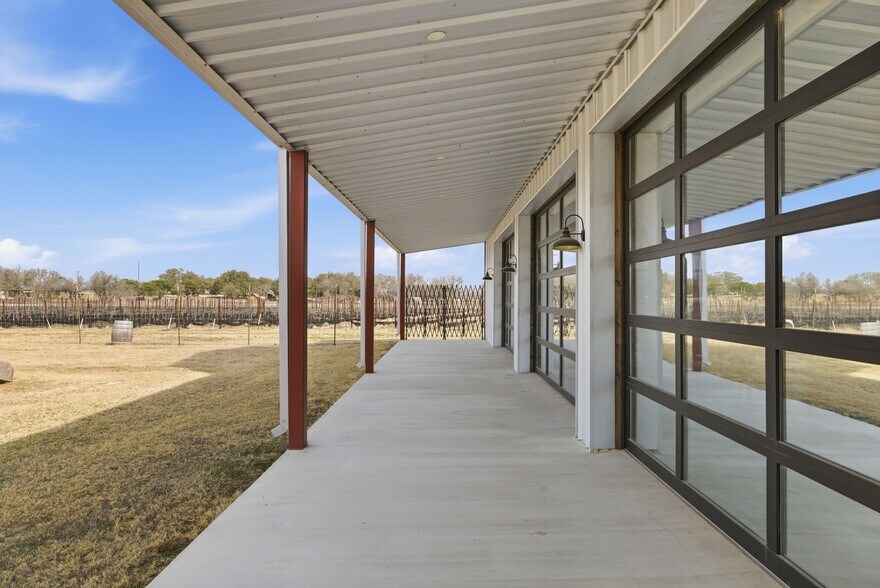 315 Ranch Road 1376, Fredericksburg, TX à vendre - Photo du bâtiment - Image 2 de 35