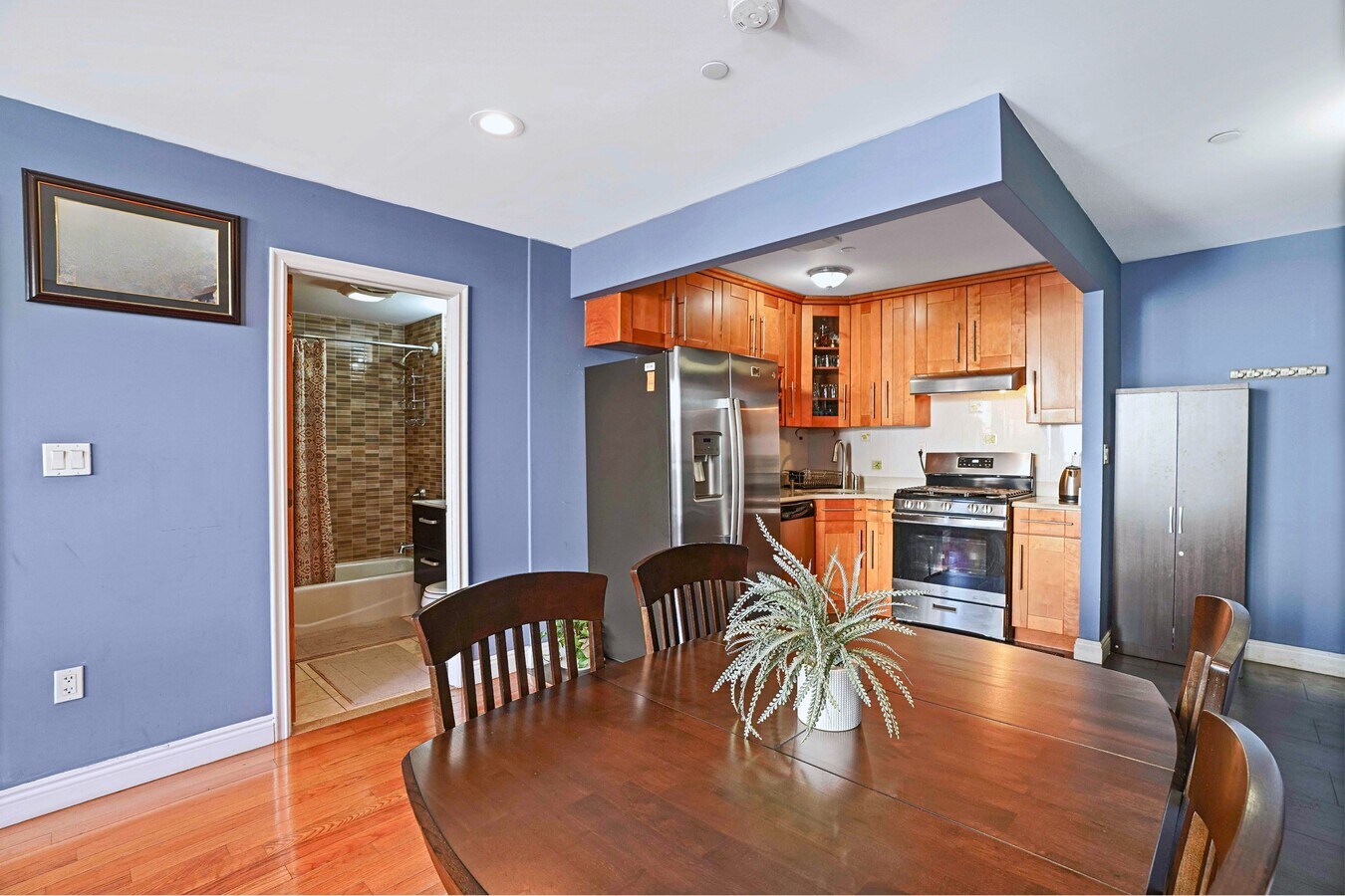 311 St Nicholas Ave, Ridgewood, NY 11385 - Unité 3H - - Photo intérieure - Image 2 of 17