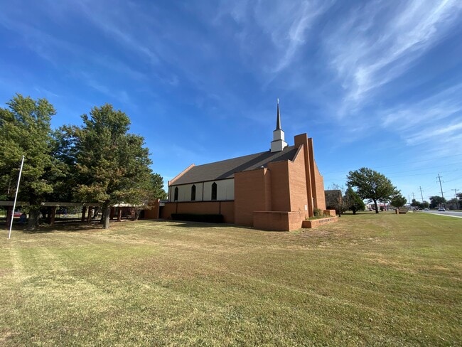 Plus de détails pour 1501 SW 59th St, Oklahoma City, OK - Bureau à louer