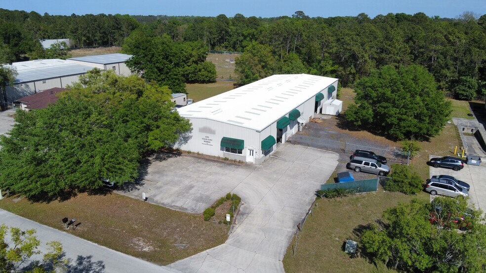11331 Distribution Ave E, Jacksonville, FL à vendre - Photo du bâtiment - Image 2 de 12