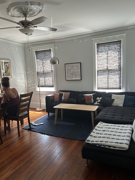 4227 Main St, Philadelphia, PA for sale - Building Photo - Image 3 of 19