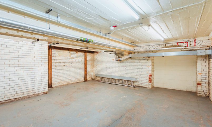 Market St, Barnsley for lease Interior Photo- Image 1 of 3