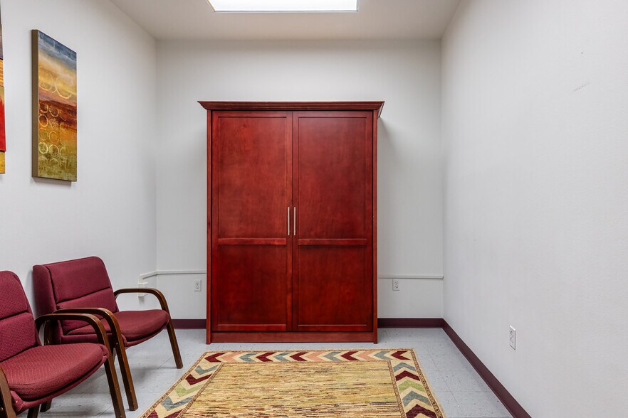 1302 N Shepherd Dr, Houston, TX à louer - Photo du bâtiment - Image 2 de 7