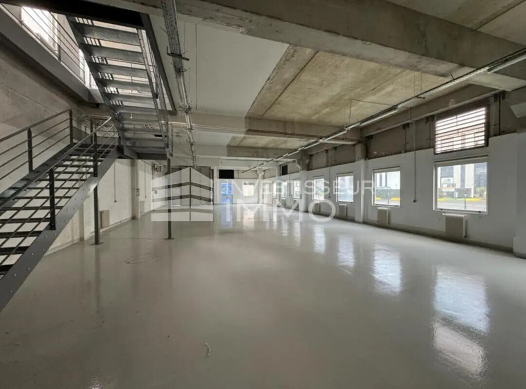 Flex in Lognes for lease Interior Photo- Image 1 of 1