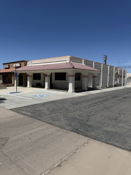 121 E Hobsonway, Blythe, CA for sale - Building Photo - Image 2 of 12