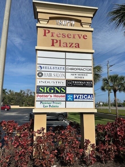 18070 S Tamiami Trl, Fort Myers, FL for lease - Building Photo - Image 1 of 3