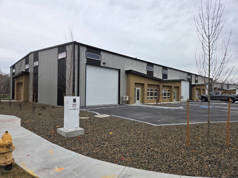 439 N Broadmore Way, Nampa, ID à louer - Photo du bâtiment - Image 2 de 18