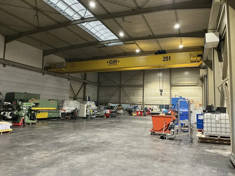 9 Rue De L'Industrie, Illkirch-Graffenstaden for lease - Interior Photo - Image 3 of 10