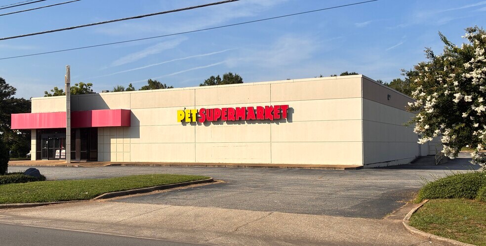 2500 Dawson Rd, Albany, GA à louer - Photo du bâtiment - Image 1 de 3