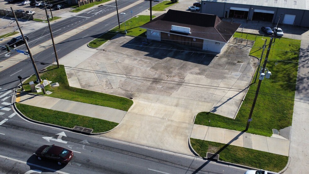 5313 Nicholson Dr, Baton Rouge, LA à louer - Photo principale - Image 2 de 4