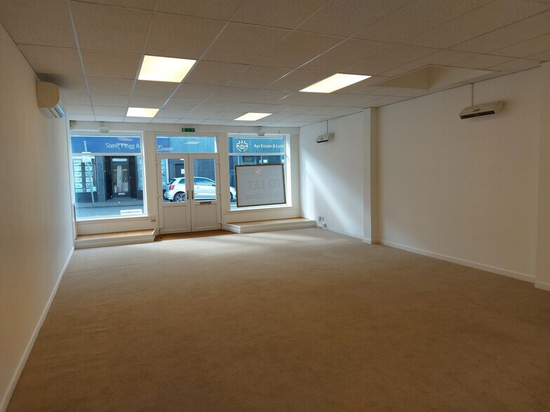 5 Parkhouse St, Ayr à louer - Photo du bâtiment - Image 3 de 6