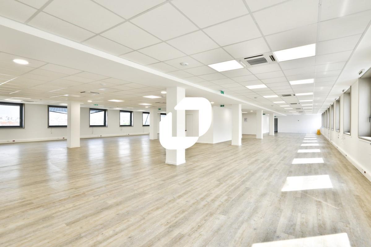 Office in Boulogne-Billancourt for sale Interior Photo- Image 1 of 7