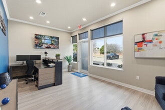 8849 Davis Blvd, Keller, TX à louer Photo intérieure- Image 1 de 18