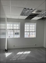 113 Harbor Way, Santa Barbara, CA à louer Photo intérieure- Image 2 de 3