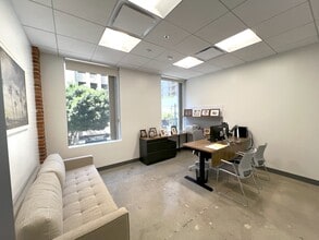617 W 7th St, Los Angeles, CA for lease Interior Photo- Image 2 of 7