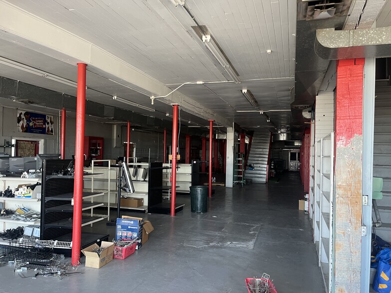 215 W Canal Dr, Kennewick, WA à vendre - Photo du bâtiment - Image 3 de 9