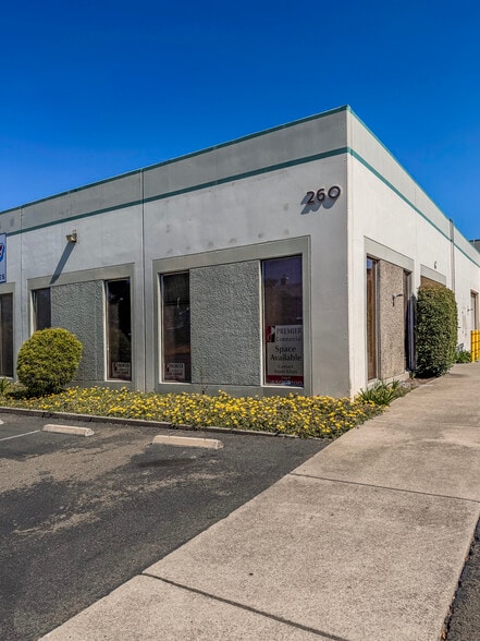 260 Link Rd, Fairfield, CA for lease - Building Photo - Image 2 of 10