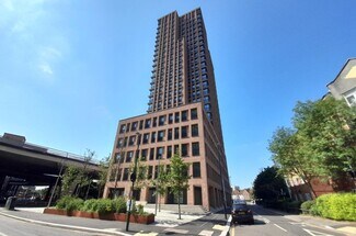 Plus de détails pour 25 Scarbrook Rd, Croydon - Bureau, Commerce de détail à louer