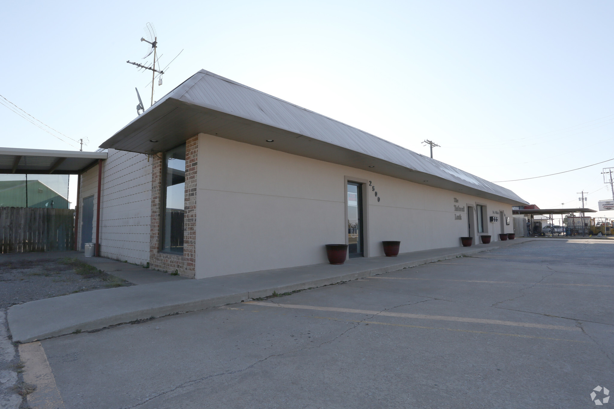 2434-2500 N Janeway Ave, Moore, OK for sale Primary Photo- Image 1 of 1