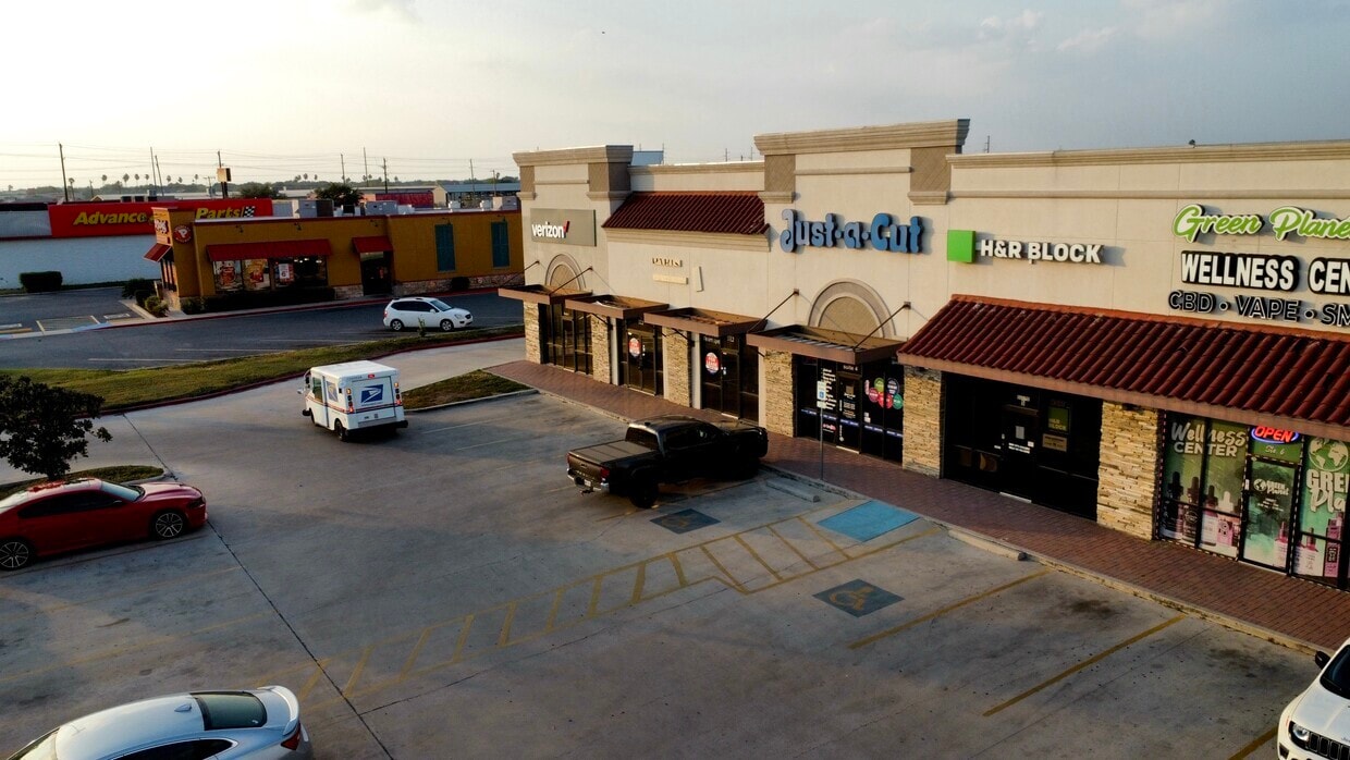 2801 W University Dr, Edinburg, TX for lease Building Photo- Image 1 of 15