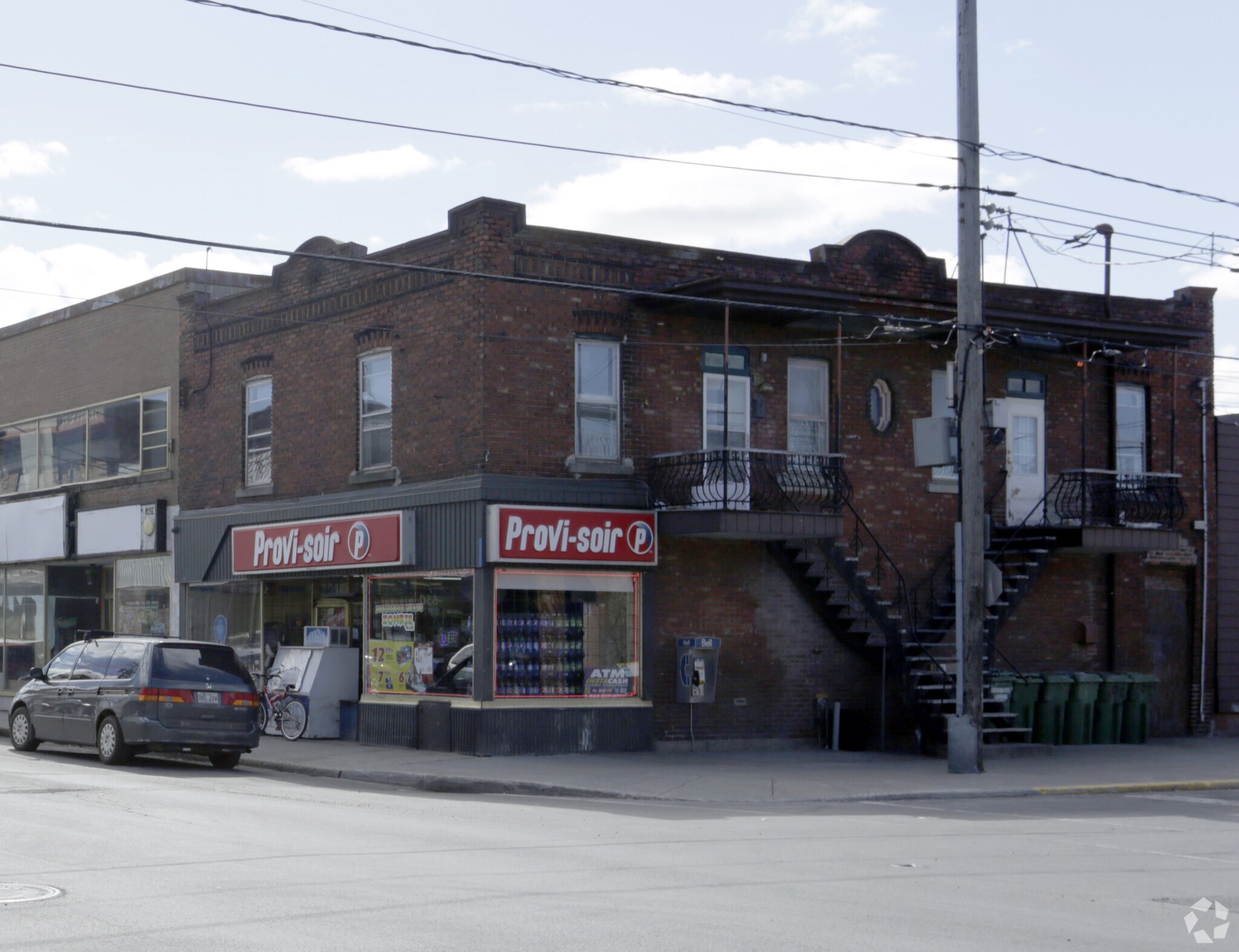 695 Rue Notre-Dame, Montréal, QC for sale Primary Photo- Image 1 of 1