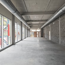 Fives, Lille for lease Interior Photo- Image 1 of 10