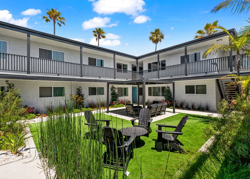 125 16th St, Huntington Beach, CA à vendre - Photo du bâtiment - Image 3 de 10