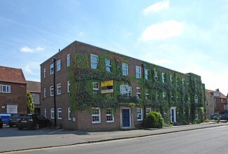 Plus de détails pour The Hart, Farnham - Bureau à louer