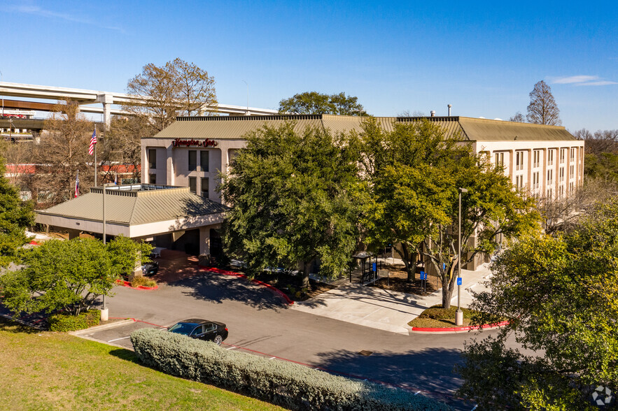 7619 N Interstate 35, Austin, TX for sale - Primary Photo - Image 1 of 14