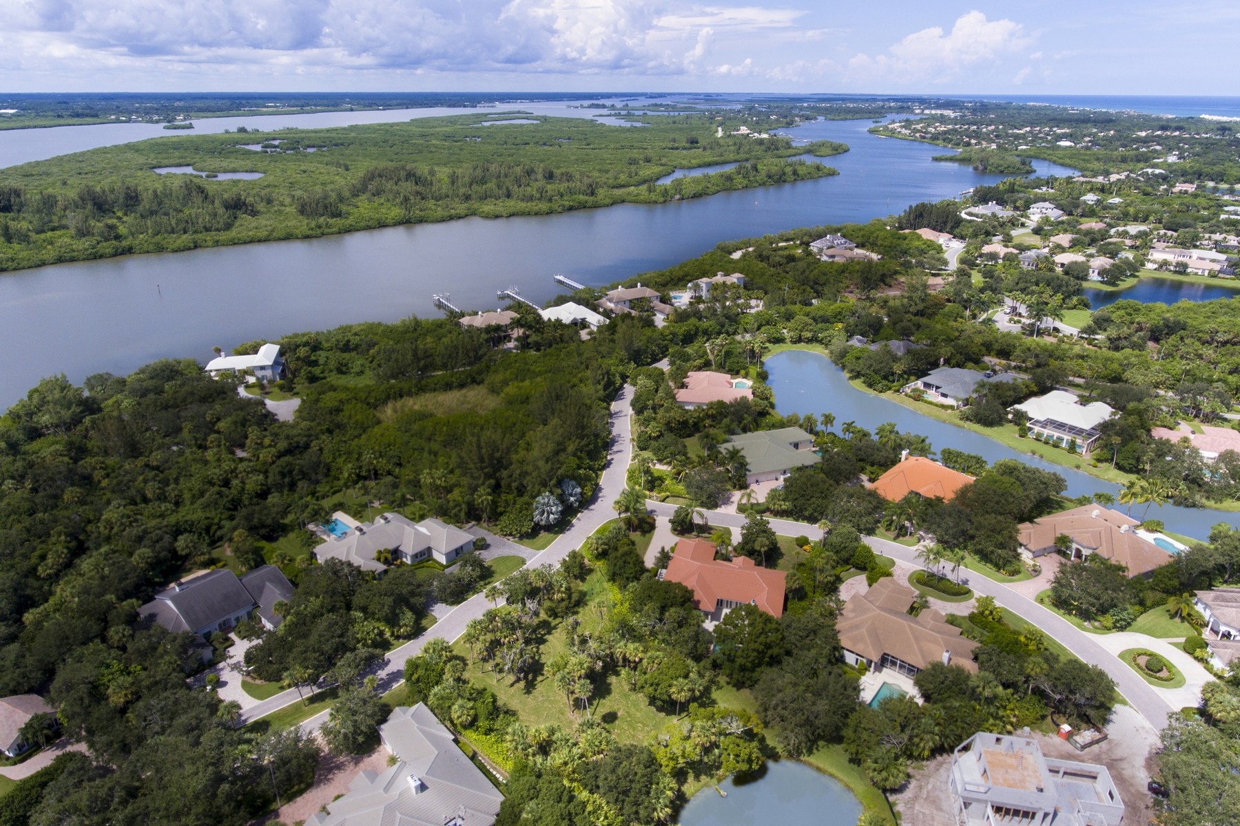 201 Shores Dr, Vero Beach, FL à vendre Photo principale- Image 1 de 1