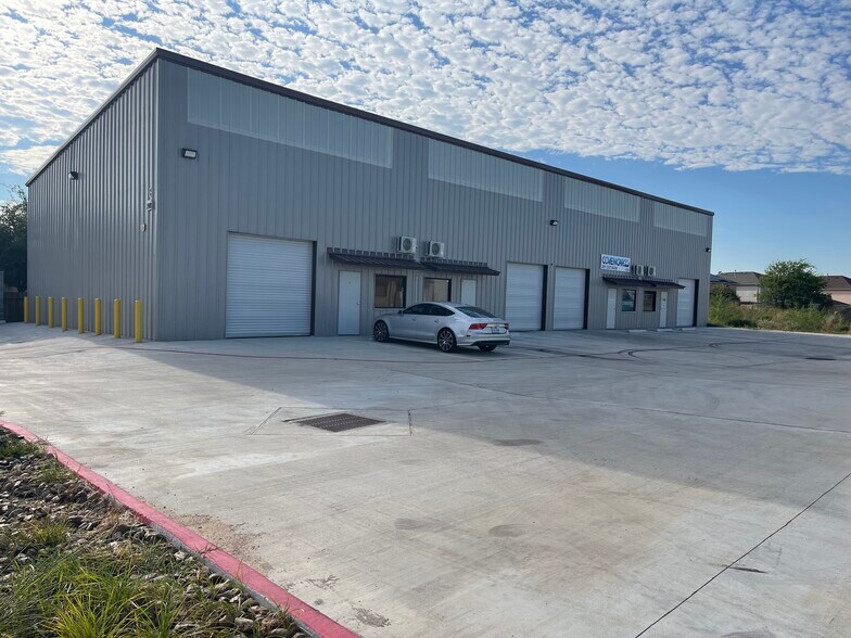 2910 N Mason Rd, Katy, TX à louer - Photo du bâtiment - Image 3 de 11