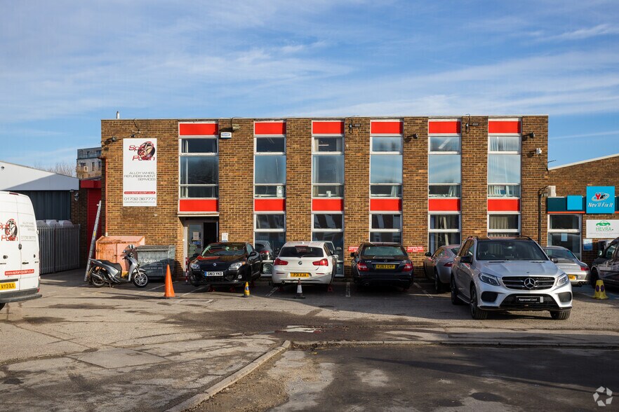 12A-12C Sovereign Way, Tonbridge à louer - Photo du bâtiment - Image 3 de 4