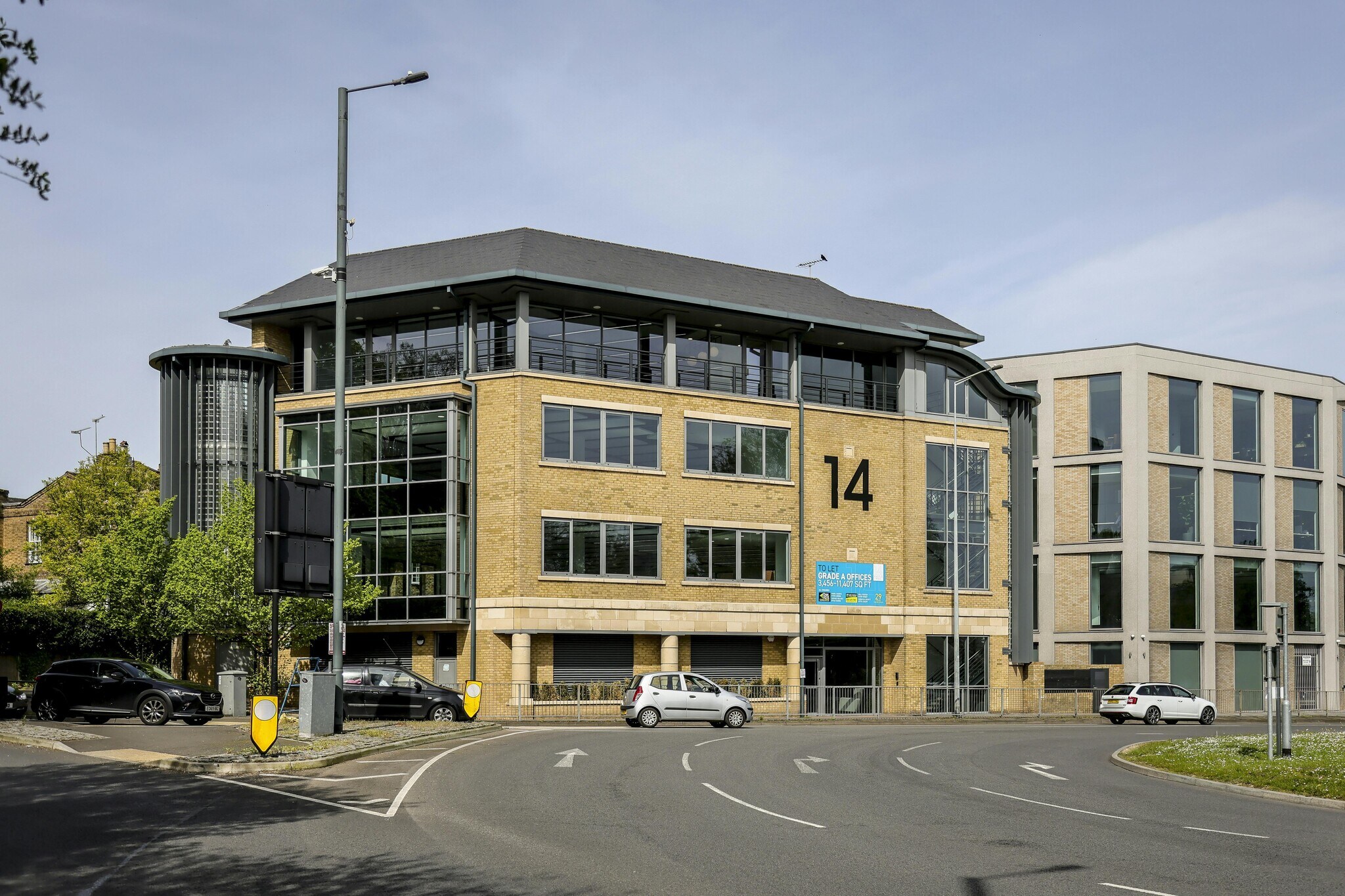 14 Castle Hl, Maidenhead for lease Building Photo- Image 1 of 12