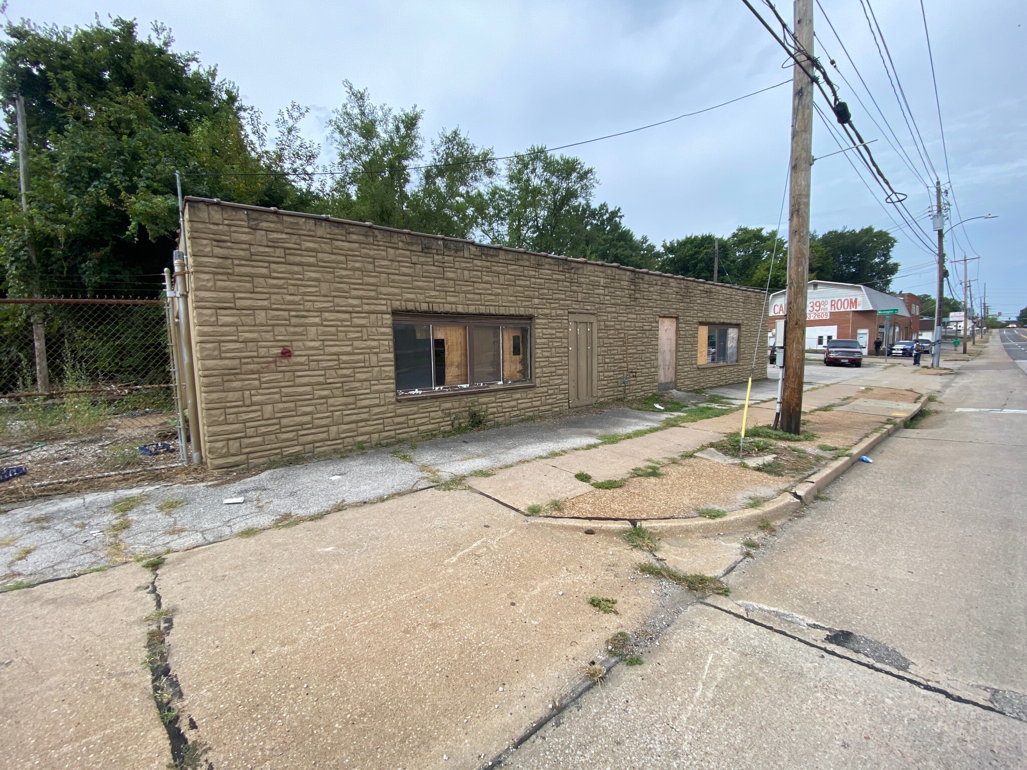 8410 Airport Rd, Berkeley, MO à vendre Photo du bâtiment- Image 1 de 1