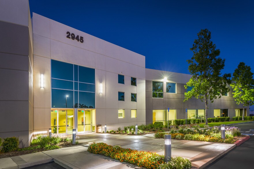 2945 Ramco St, West Sacramento, CA à louer - Photo du bâtiment - Image 2 de 17
