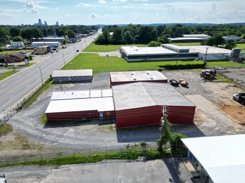 3419 E Broadway Ave, North Little Rock, AR à louer - Photo du bâtiment - Image 3 de 42