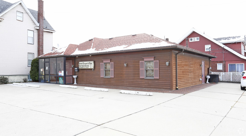 700 10th Ave, Tarentum, PA for sale - Primary Photo - Image 1 of 1