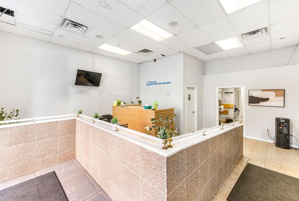 1827 Madison Ave, New York, NY for lease Building Photo- Image 1 of 7