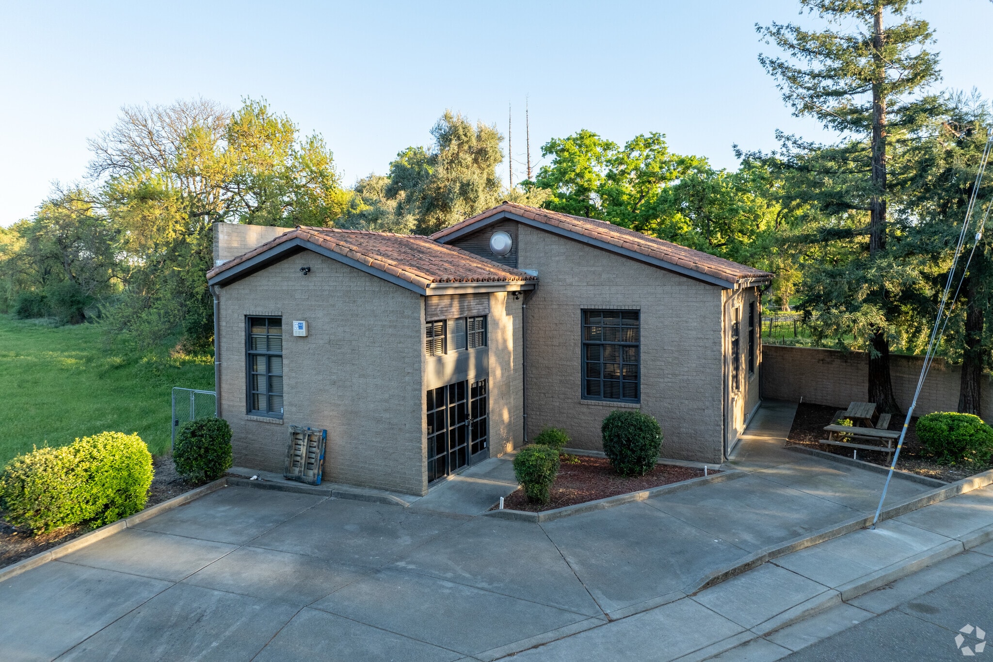 1100 W Chiles Rd, Davis, CA for lease Building Photo- Image 1 of 9