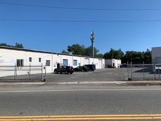 More details for 147 Babylon Tpke, Roosevelt, NY - Industrial for Lease