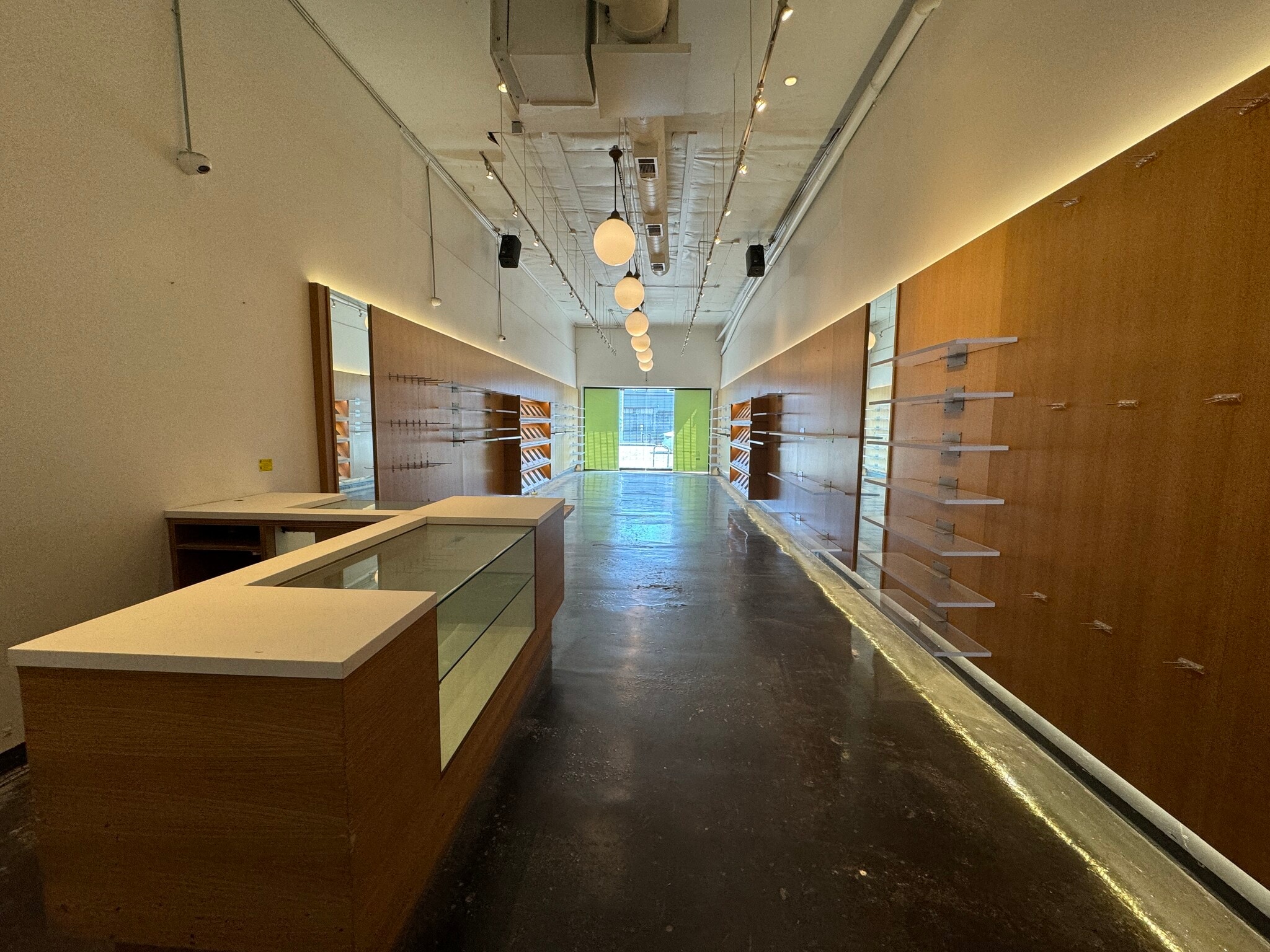 449-451 N Fairfax Ave, Los Angeles, CA for lease Primary Photo- Image 1 of 13