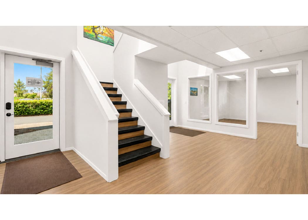 1524 Market St, Kirkland, WA for lease Interior Photo- Image 1 of 3