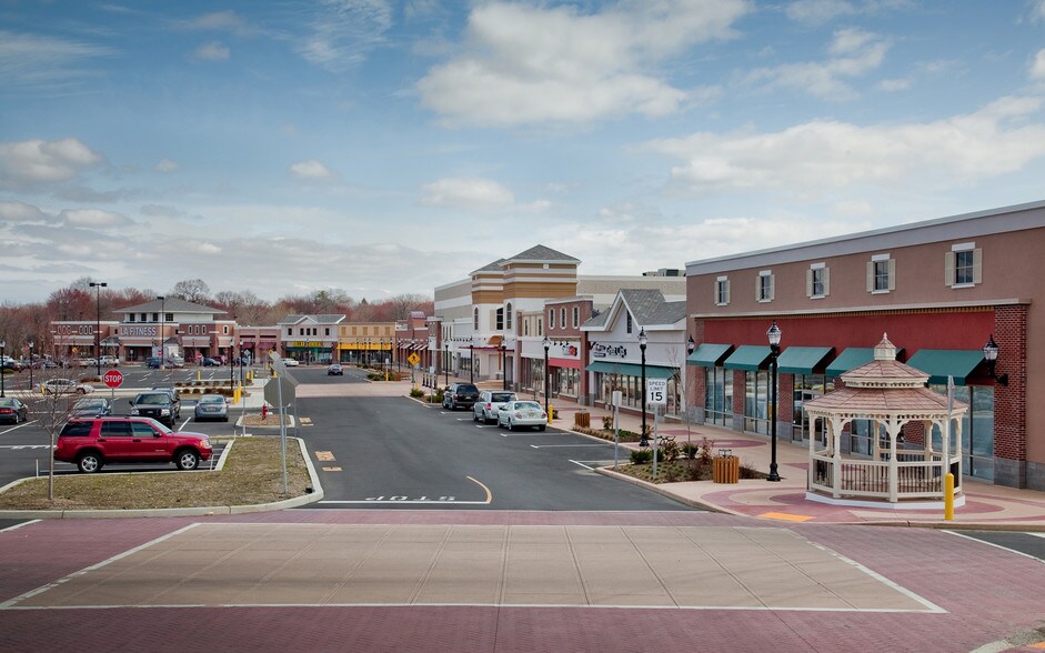 711 E Evesham Ave, Somerdale, NJ à louer - Photo du bâtiment - Image 2 de 3