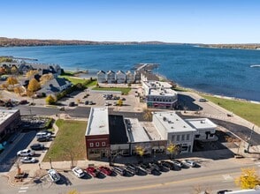 110 S Lake St, Boyne City, MI - AÉRIEN  Vue de la carte - Image1