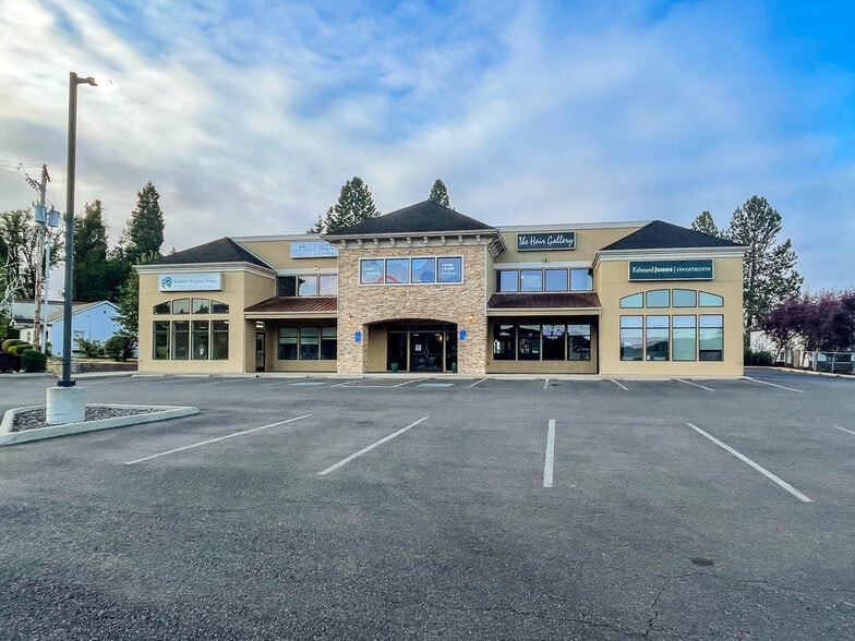 2198 NE Stephens St, Roseburg, OR for sale - Building Photo - Image 1 of 48