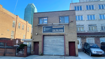 4537 21st St, Long Island City NY - Entrepôt